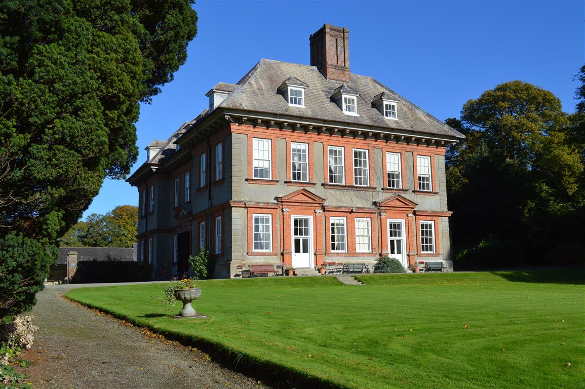 Beaulieu House And Gardens Featured Image